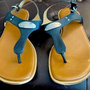 Gently Worn size 8.5 leather Michael Kors sandals